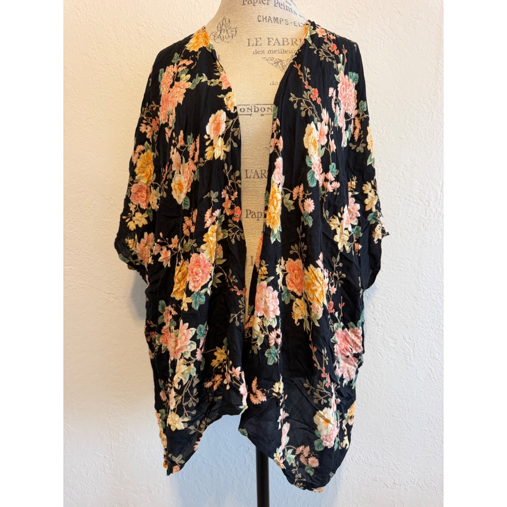 Forever 21 Contemporary Floral Kimono Black Pink Orange Rayon Wrap Medium